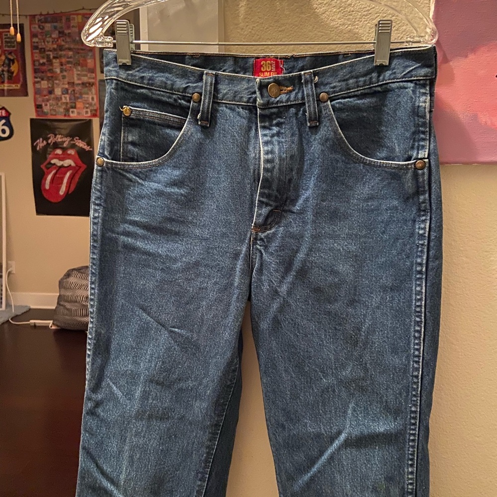 dark wash wrangler jeans